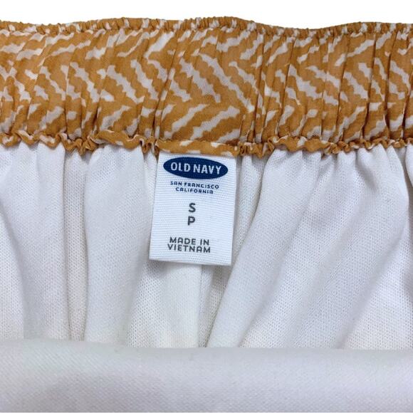 Tan White Beige Short Skirt Chevron School Girl Trend Size Small Pleated Mustard - Picture 5 of 9